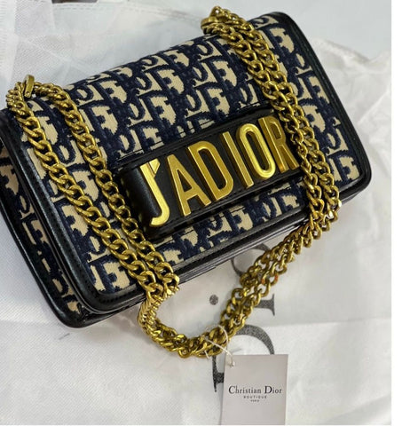 𝐃 Black Leather J’adior Flap Chain Bag