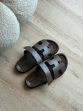 H Sandals In Plain Leather