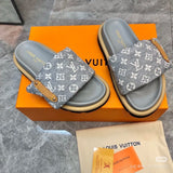 𝐋𝐕 Pillow Comfort Slides
