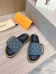 𝐋𝐕 Pillow Comfort Slides