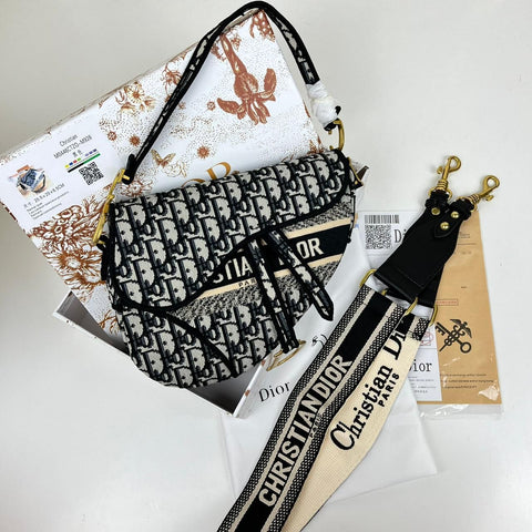 𝐂𝐑𝐒𝐓 𝐃 Oblique Embroidered Saddle Bag