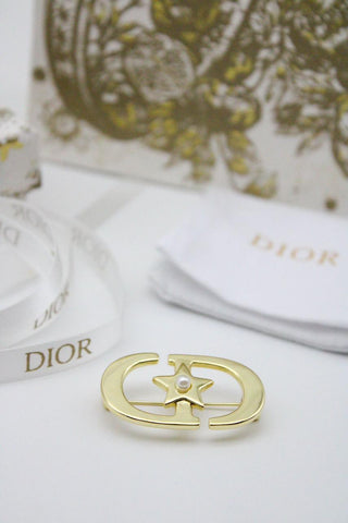 CD Brooches And Hair Clip - Saadstore