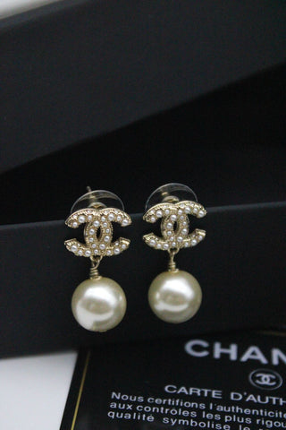 CH - CC Pearl Drop Earrings - Saadstore
